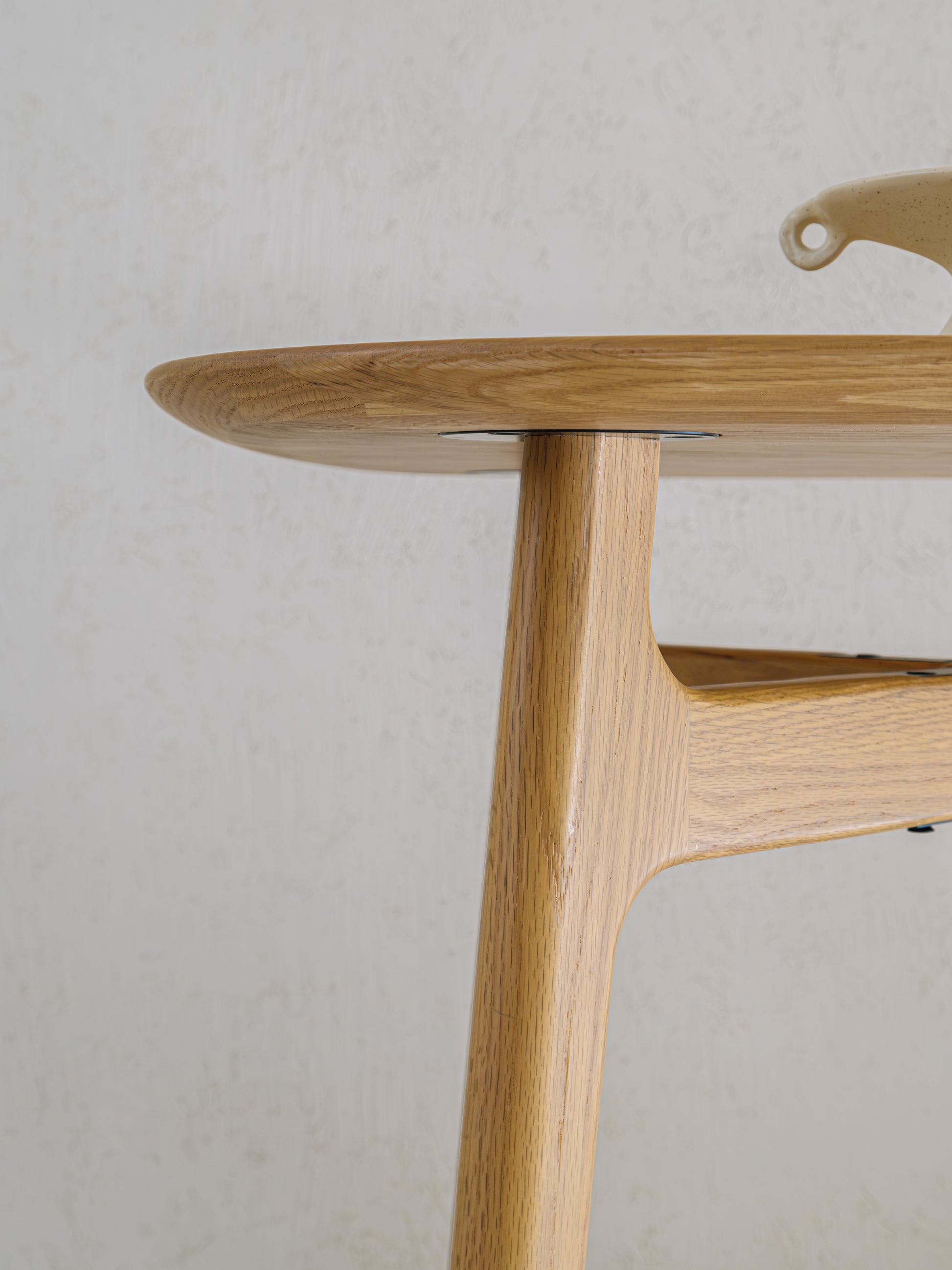 Chapterhome Long Island Table