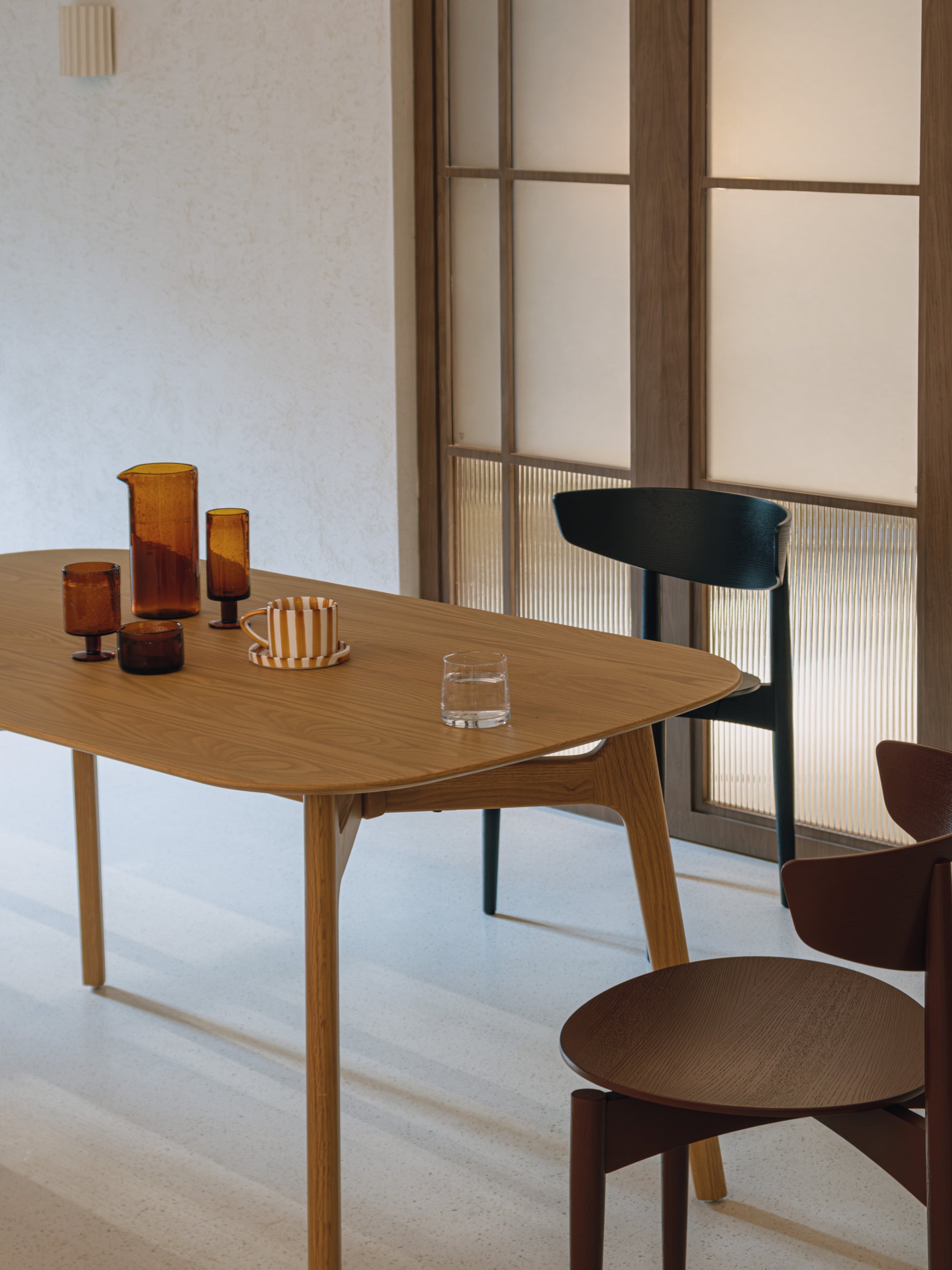 Chapterhome Long Island Table
