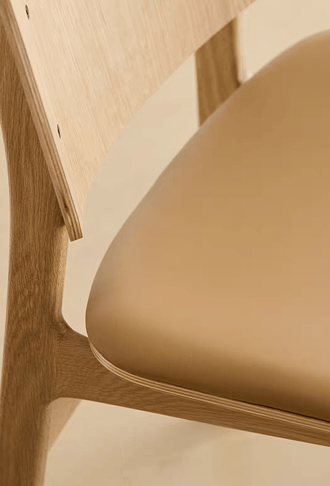 chapterhome C7Chair