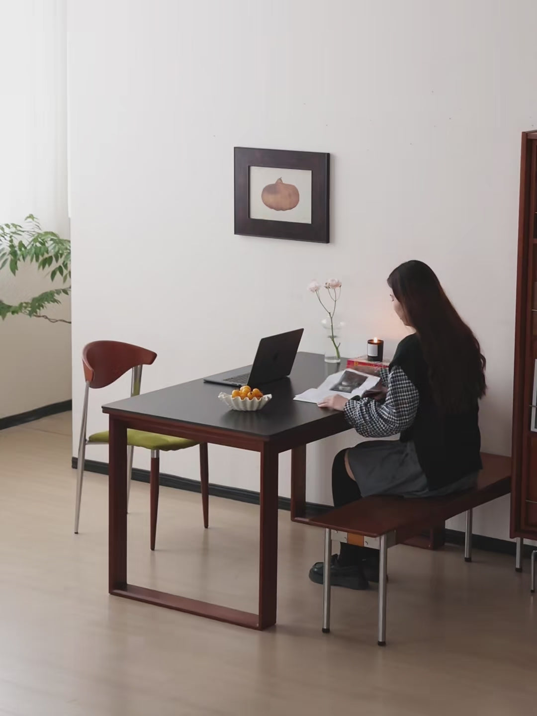 Novo Extendable Dining Table